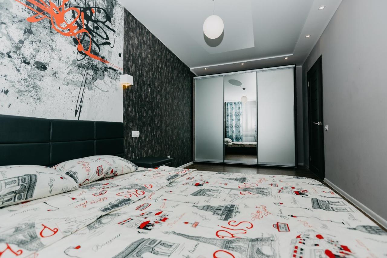 Luxury Apartment Sumy Esterno foto
